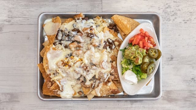Nachos Locos.