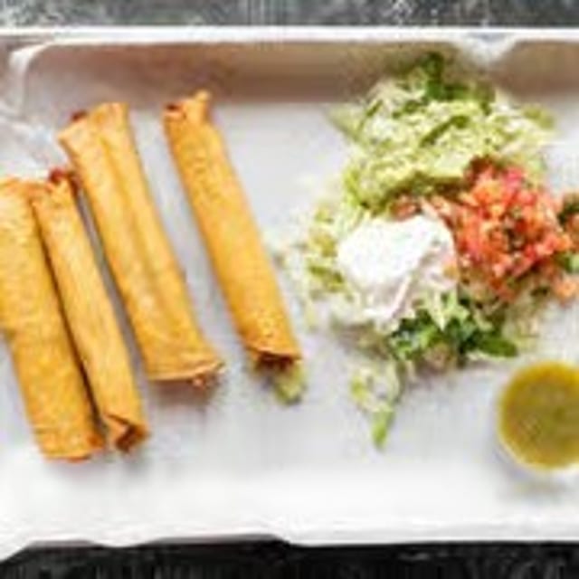 Flautas Mexicanas.